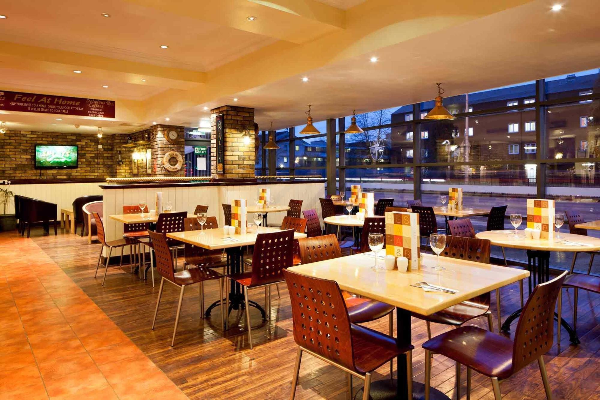 ไอบิส ฮูลล์ ซิตี้ เซ็นเตอร์ Hotel Kingston upon Hull ภายนอก รูปภาพ