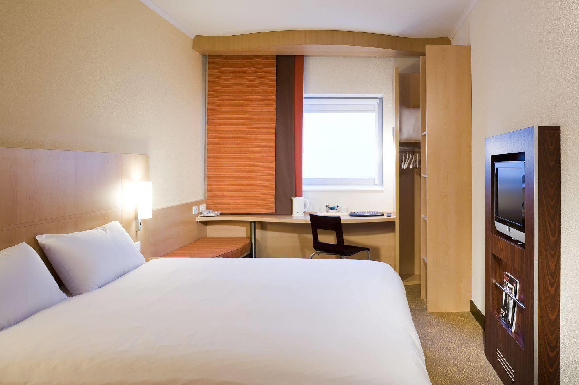 ไอบิส ฮูลล์ ซิตี้ เซ็นเตอร์ Hotel Kingston upon Hull ภายนอก รูปภาพ
