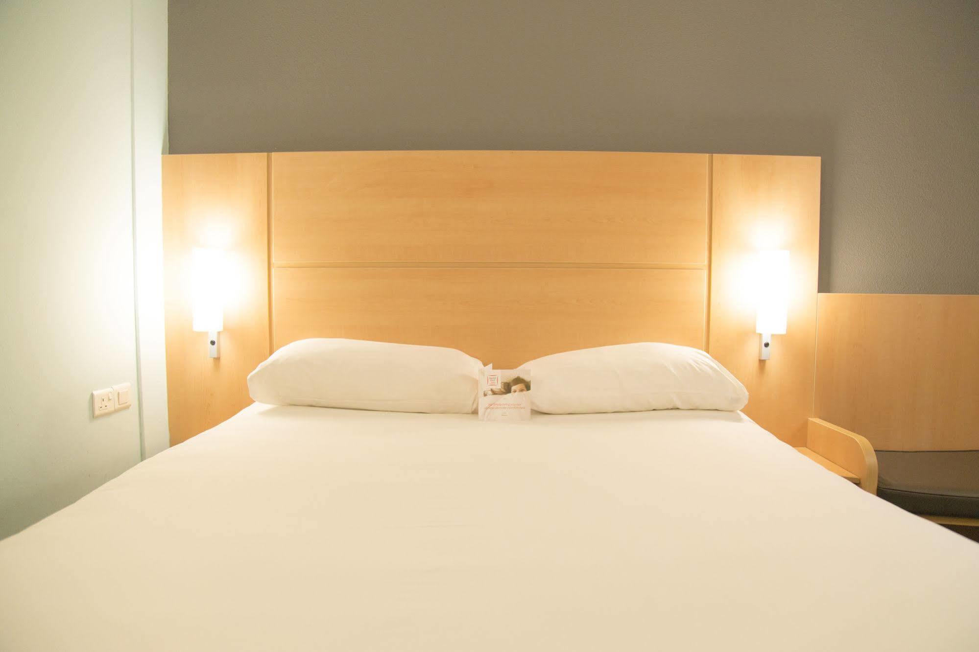 ไอบิส ฮูลล์ ซิตี้ เซ็นเตอร์ Hotel Kingston upon Hull ภายนอก รูปภาพ